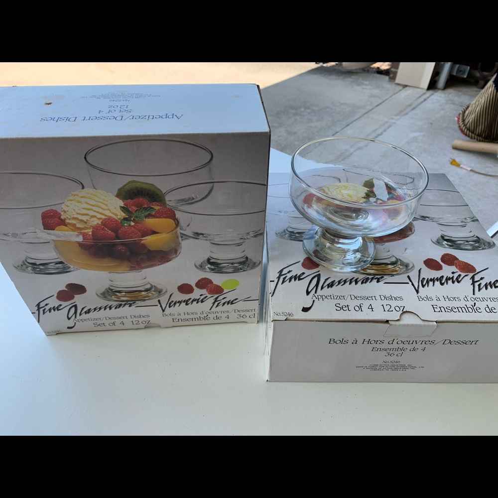 8 desert/fruit/appetizer bowels -NIB